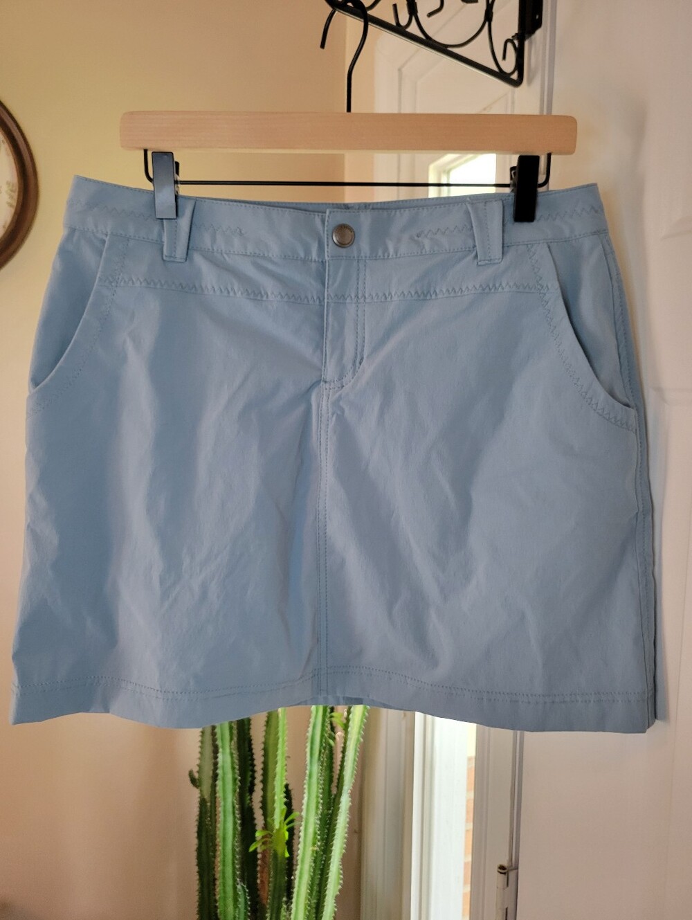 NWT Eddie Bauer Horizon Athletic Lightweight Teal Skort, Size 8 NEW
